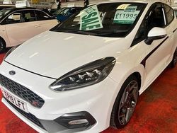 White Used 2019 Ford Fiesta ST Hatchback | £11,995 (Fair price)
