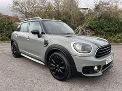 Grey Used 2017 Mini Cooper Countryman SUV | £10,550 (Expensive)