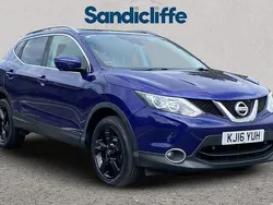Blue Used 2016 Nissan Qashqai N-Connecta SUV | £7,503 (Fair price)