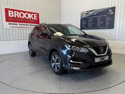 Black Used 2017 Nissan Qashqai N-Connecta SUV | £11,990 (Fair price)