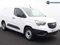 White New 2024 Vauxhall Combo MPV | £12,999 (Super price)
