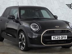 Black Used 2025 Mini Cooper Hatch Hatchback | £28,199