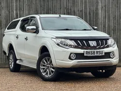 White Used 2018 Mitsubishi L200 Pickup | £17,490 (Expensive)