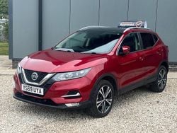 Red Used 2019 Nissan Qashqai N-Connecta SUV | £10,790 (Good price)