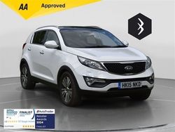 White Used 2015 Kia Sportage 4 SUV | £9,500 (Good price)