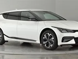 White Used 2023 Kia EV6 GT-Line SUV | £29,950 (Fair price)