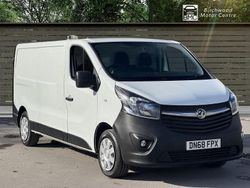 White Used 2018 Vauxhall Vivaro Sportive Van | £6,995 (Fair price)