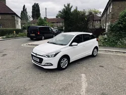 White Used 2018 Hyundai i20 SE Hatchback | £5,995