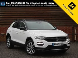 White Used 2019 VW T-Roc Design SUV | £14,995 (Fair price)