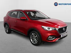 Red Used 2023 MG HS Exclusive SUV | £17,399 (Fair price)