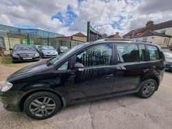 Black Used 2009 VW Touran SE MPV | £2,495 (Good price)