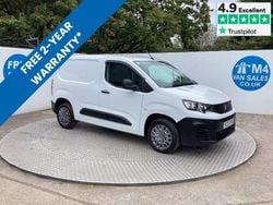 White Used 2023 Peugeot Partner Premium Van | £14,495 (Fair price)