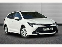 White Used 2024 Toyota Corolla | £20,820 (Good price)