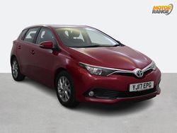 Red Used 2017 Toyota Auris Hatchback | £9,495 (Fair price)