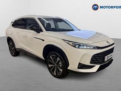 White New 2025 MG HS Trophy SUV | £22,699 (Fair price)