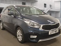 Powder blue Used 2017 Kia Carens 2 MPV | £7,975 (Fair price)