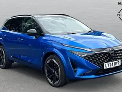 Mgnt blu+blk rf Used 2025 Nissan Qashqai Comfort SUV | £25,359 (Expensive)
