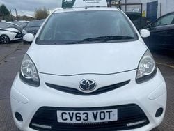 White Used 2013 Toyota Aygo Style Hatchback | £2,975 (Fair price)