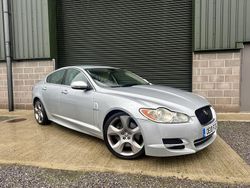 Silver Used 2010 Jaguar XF Premium Luxury Sedan | £4,750 (Good price)