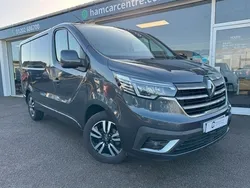 Grey Used 2023 Renault Trafic Van | £26,868