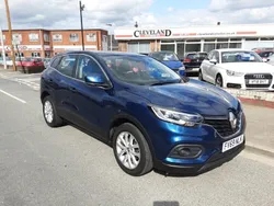 Blue Used 2019 Renault Kadjar Play SUV | £11,450 (Fair price)