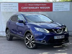 Blue Used 2017 Nissan Qashqai Tekna SUV | £14,000 (Fair price)