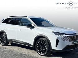 White Used 2024 Peugeot 5008 Allure MPV | £28,366 (Fair price)