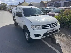 White Used 2014 Mitsubishi L200 Pickup | £7,495 (Fair price)