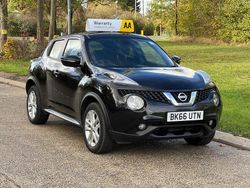 Black Used 2016 Nissan Juke N-Connecta SUV | £4,800 (Fair price)
