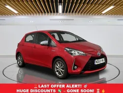 Red Used 2020 Toyota Yaris Hybrid Hatchback | £11,999 (Good price)