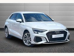 Ibis white Used 2021 Audi A3 e-tron S-Line Hatchback | £21,295 (Fair price)