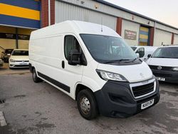 White Used 2019 Peugeot Boxer Van | £8,999 (Good price)