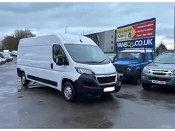White Used 2021 Peugeot Boxer Van | £8,395 (A bit pricey)