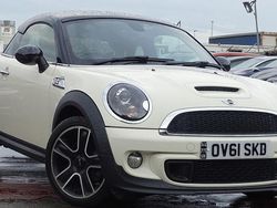 White Used 2011 Mini Cooper S Coupé Coupe | £3,500 (Fair price)
