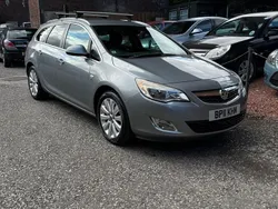 Black Used 2011 Vauxhall Astra SRi Hatchback | £2,995 (Fair price)