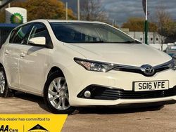 Used 2016 Toyota Auris | £6,400 (Fair price)