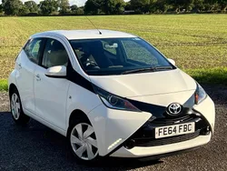White Used 2014 Toyota Aygo X-play Hatchback | £3,500 (Fair price)