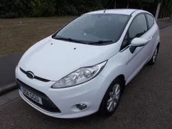 White Used 2011 Ford Fiesta Zetec Hatchback | £2,000 (Good price)