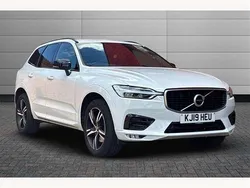 White Used 2019 Volvo XC60 R-Design SUV | £19,495 (Fair price)