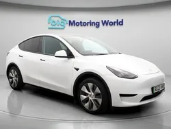 White Used 2023 Tesla Model Y SUV | £24,600 (Good price)