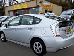 Silver Used 2014 Toyota Prius Hatchback | £8,997 (Expensive)