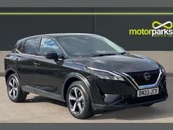 Black Used 2023 Nissan Qashqai N-Connecta SUV | £16,900 (Good price)