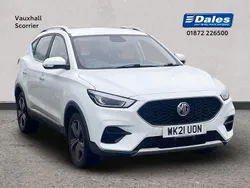 White Used 2021 MG ZS Excite Sedan | £11,000 (Fair price)