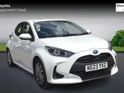 White Used 2023 Toyota Yaris Hybrid Hatchback | £17,425 (Good price)