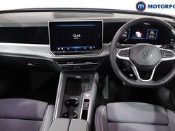 Blue Used 2025 VW Passat Life Estate | £26,749
