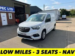 White Used 2023 Vauxhall Combo S MPV | £10,500 (Good price)
