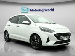 White Used 2024 Hyundai i10 Premium Hatchback | £11,700 (Fair price)