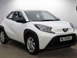 White Used 2022 Toyota Aygo X X-pure SUV | £8,667