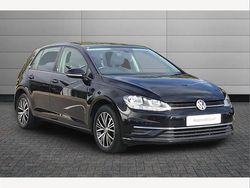 Black Used 2019 VW Golf VII SE Hatchback | £13,995 (Fair price)