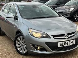 Silver Used 2014 Vauxhall Astra Elite Hatchback | £2,999 (Fair price)